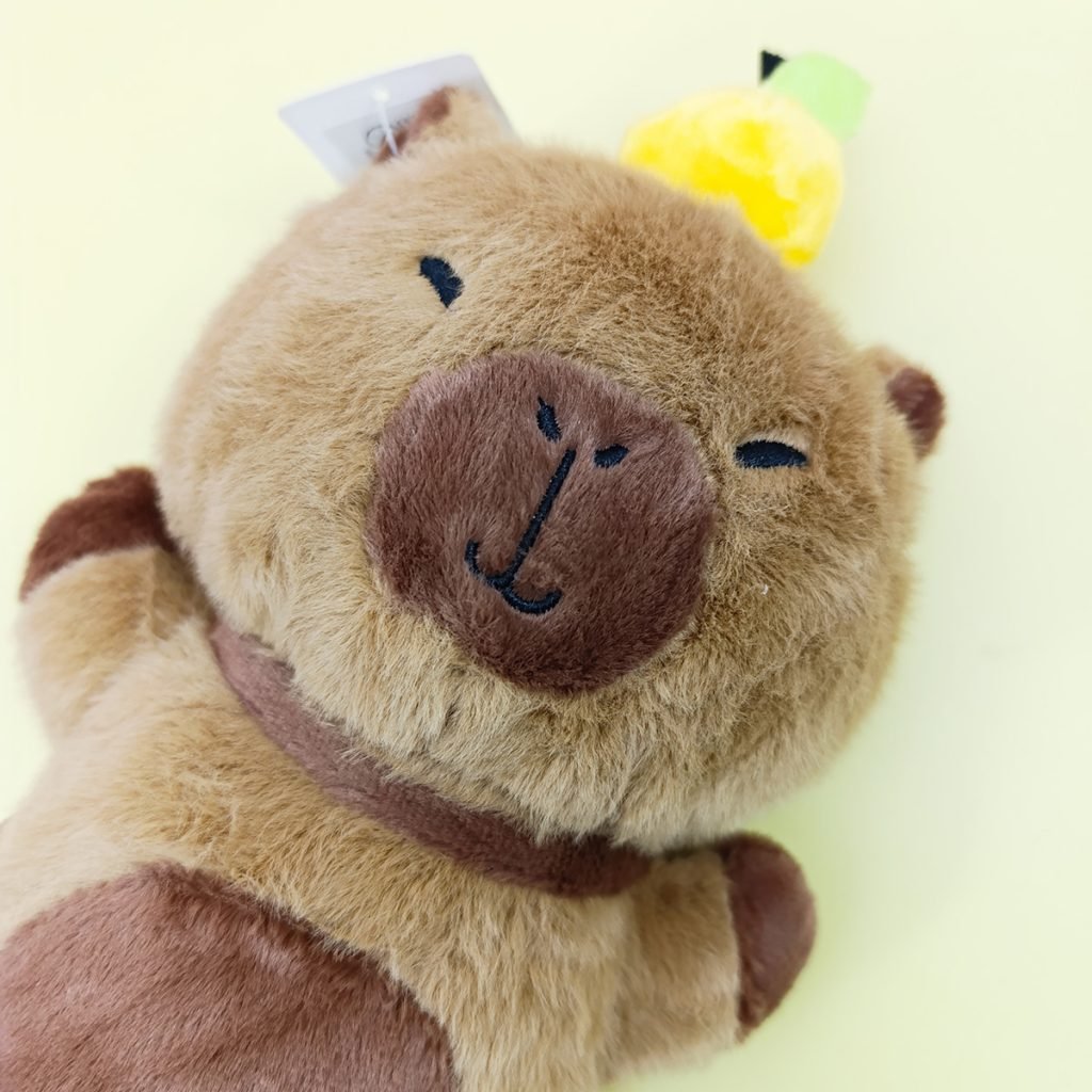 Peluche Capybara Almohada Chico