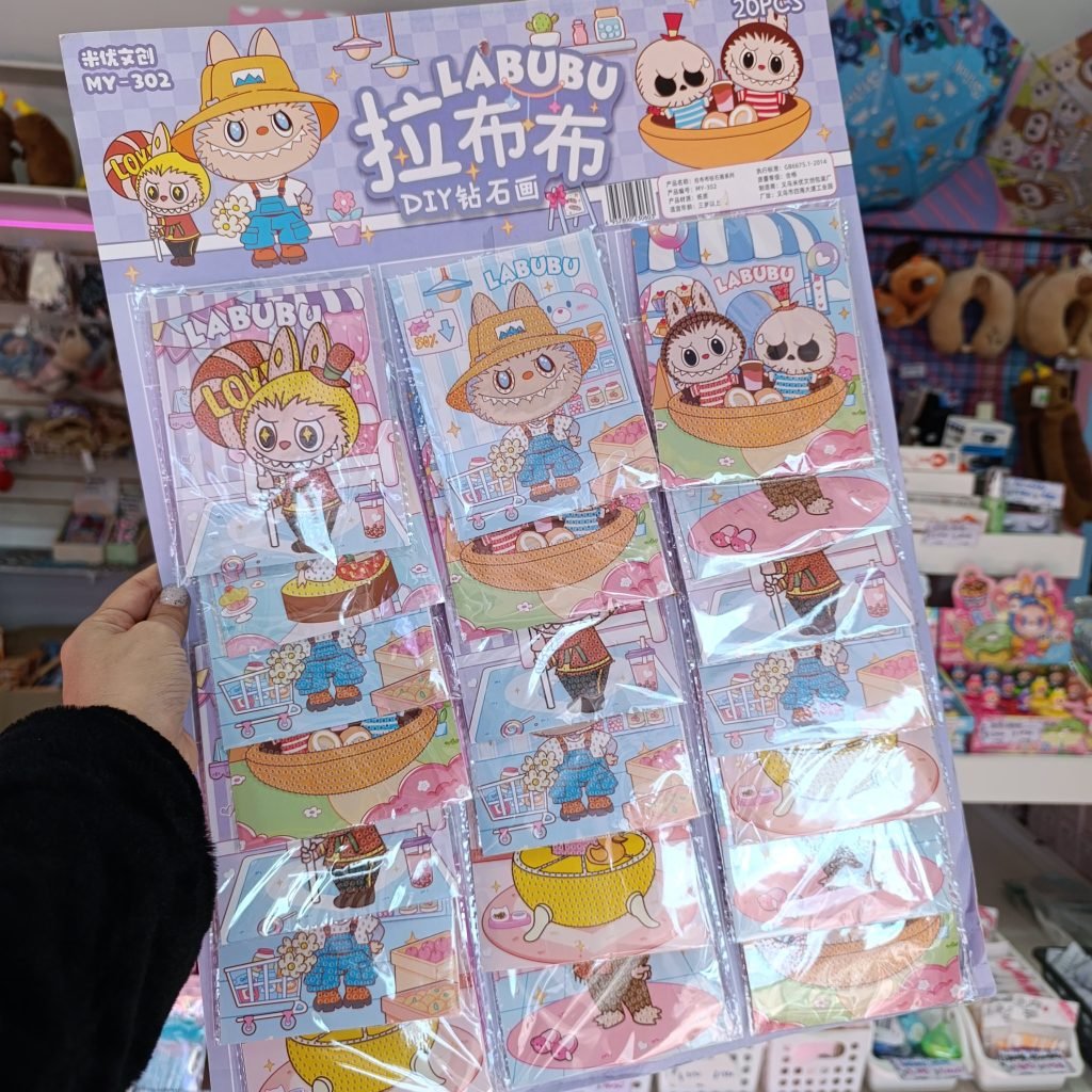 Mini Diamante Labubu