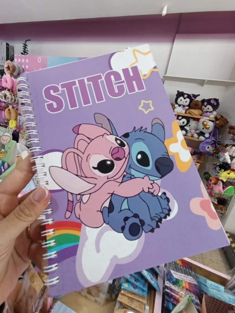 Cuaderno Stitch A5 - Semirigido