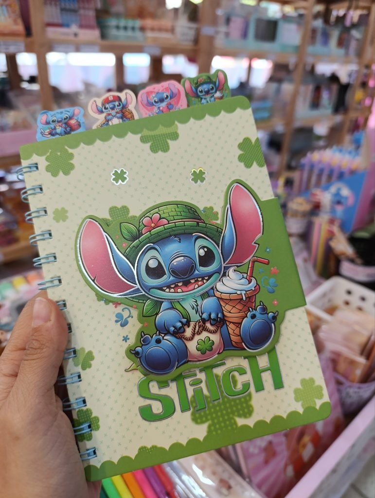 Cuaderno Stitch Abrojo Premium Con Division