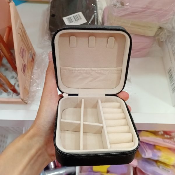 Caja Alajera
